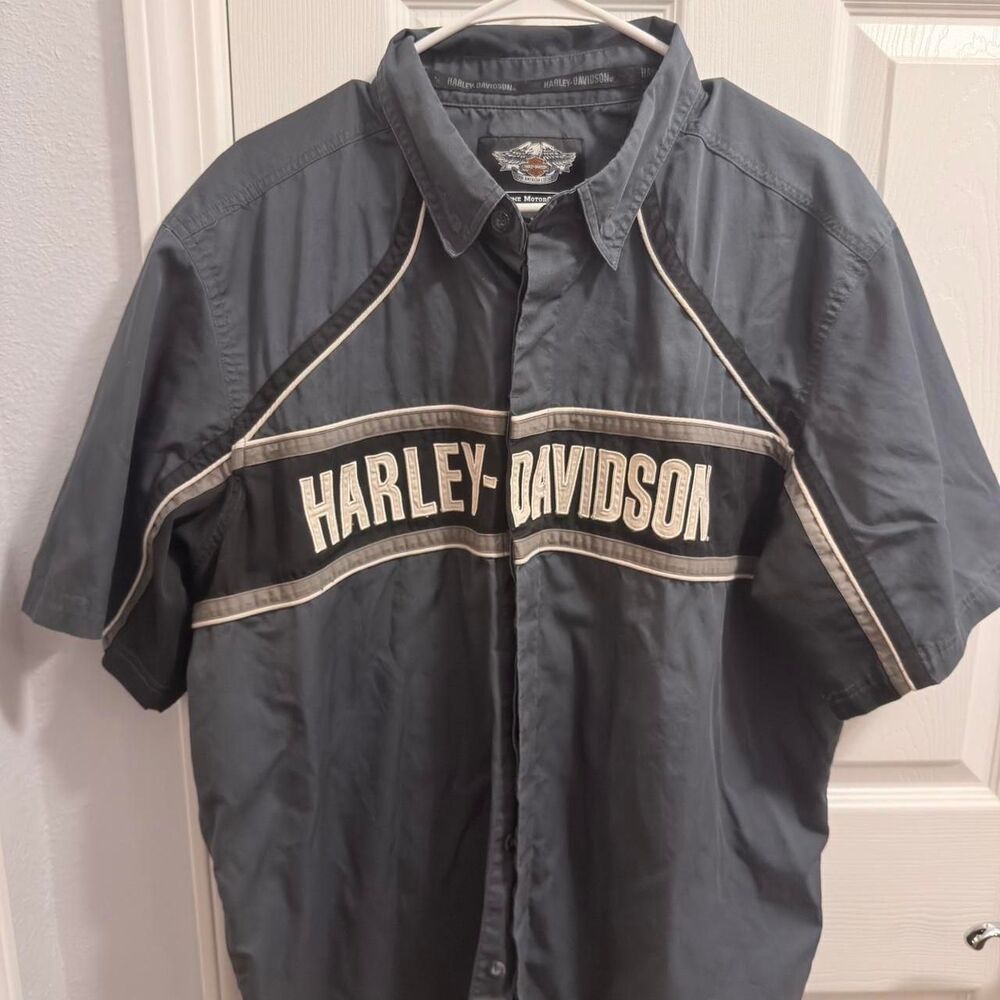 Harley-davidson Men's Navy and Black Shirt